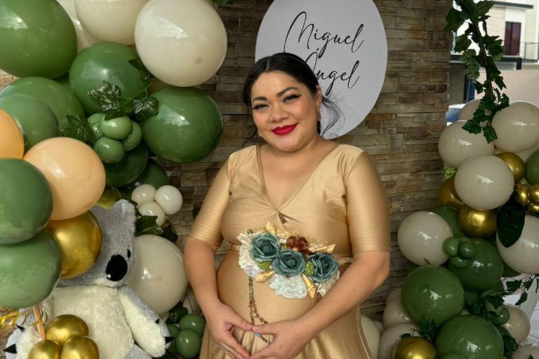 Daniela Tirado en la dulce espera de Miguel Ángel