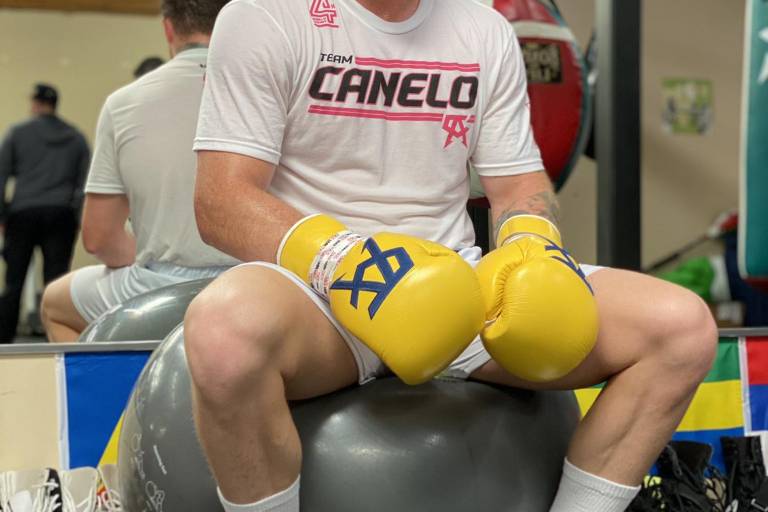 Canelo Álvarez revela que negoció el rescate de su hermano secuestrado previo a una pelea en 2018