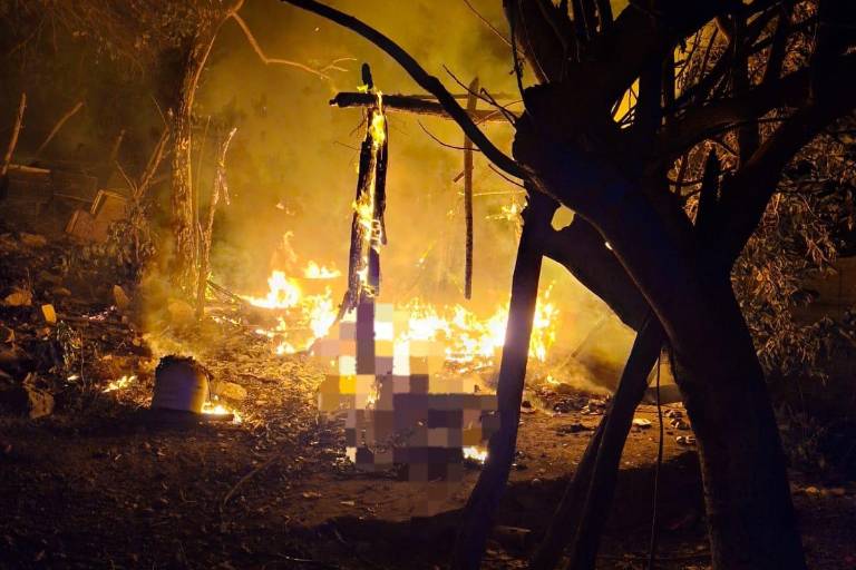 Muere adulto mayor al incendiarse su casa en Rosario
