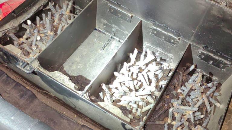 Las dos unidades fueron decomisadas en Fovissste Diamante, en Culiacán.