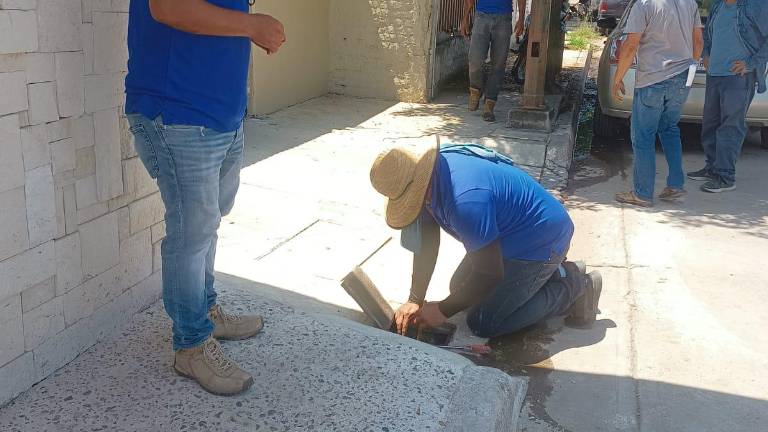 Se están revisando algunas tomas de agua para investigar qué produce el mal olor, informó Jumapae.