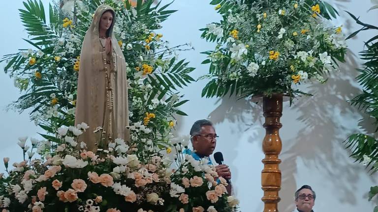 En la Parroquia Santa María de América se llevaron a cabo las últimas actividades de las fiestas Patronales en honor a la Virgen del Rosario de Fátima.
