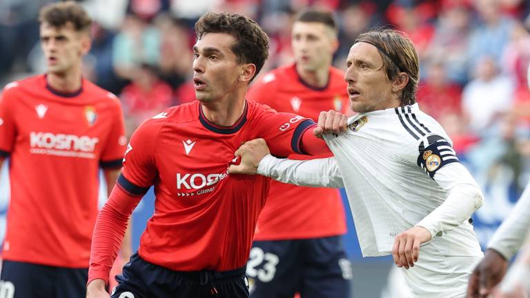 Osasuna y Real Madrid dividieron puntos, con lo que los merengues podrían dejar la cima en esta misma jornada.
