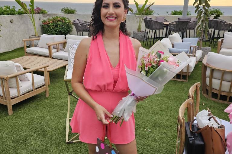 Susana Guevara, de plácemes en su cumpleaños