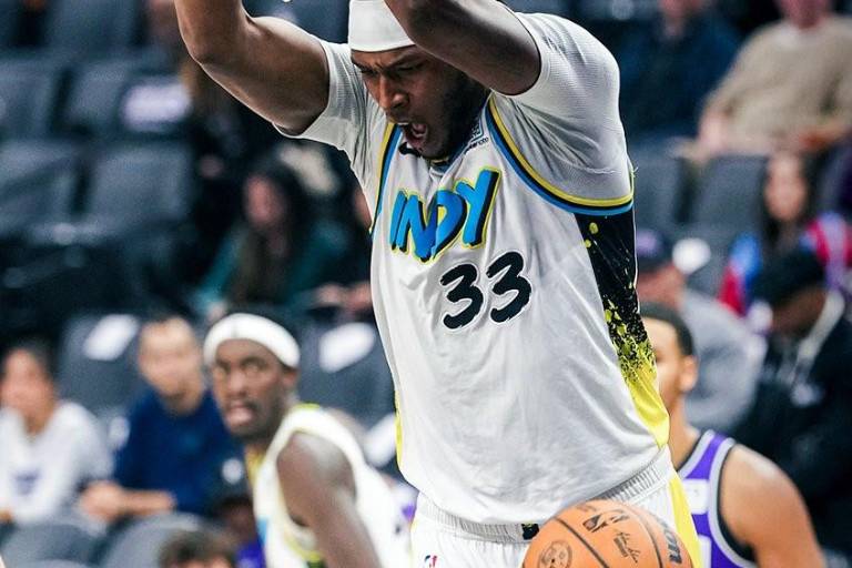 Pacers arrasan con los Kings y extienden su racha de victorias