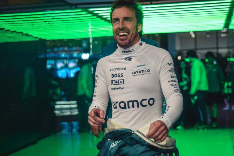 Fernando Alonso firma un nuevo acuerdo con Aston Martin para acabar con las especulaciones