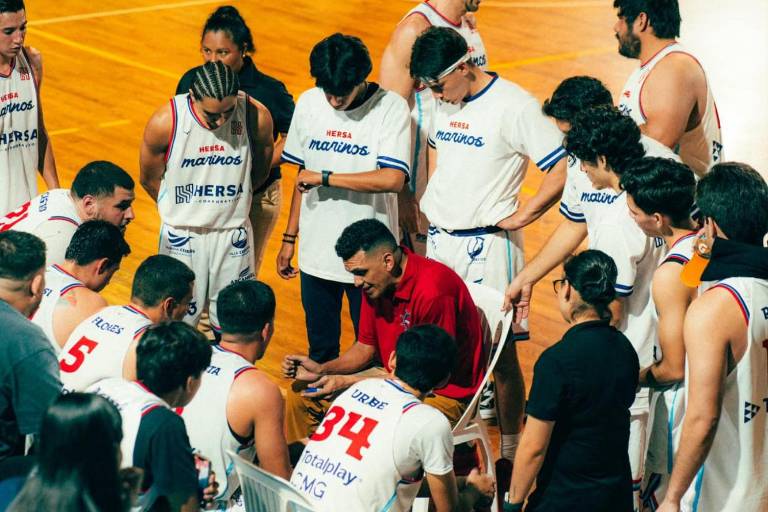 Falla Marinos Basketball en visita a Los Mochis