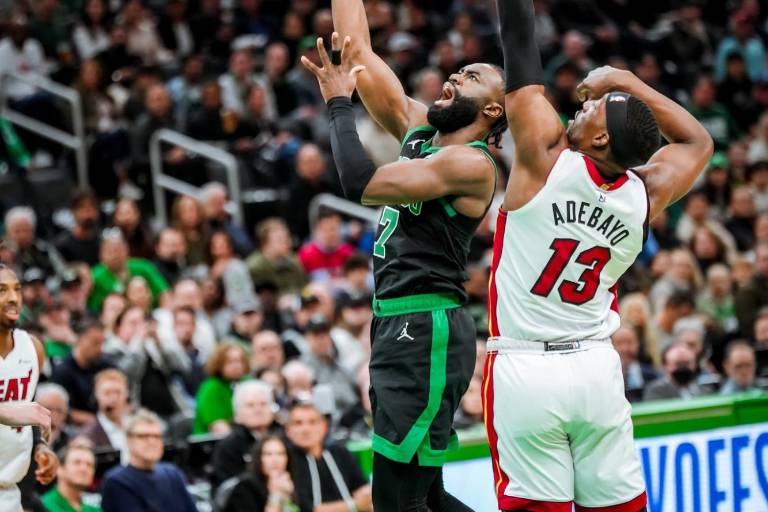 Celtics humilla al Heat y avanza a semifinales del Este