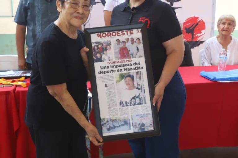 Reconocen a Esperanza Kasuga y Juan Manuel Salazar en la Copa Datemex de Karate do 2024