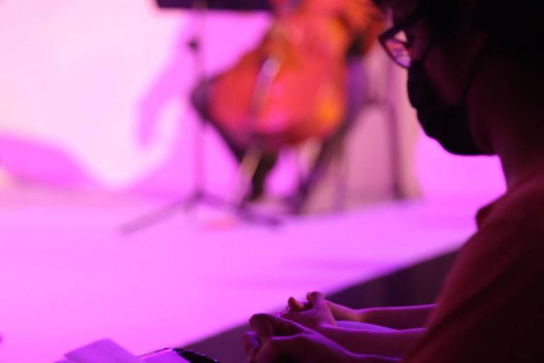 Llenan de romanticismo músicos mazatlecos a Casa Haas