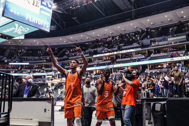 Phoenix gana y está cerca de la final de la Conferencia Oeste