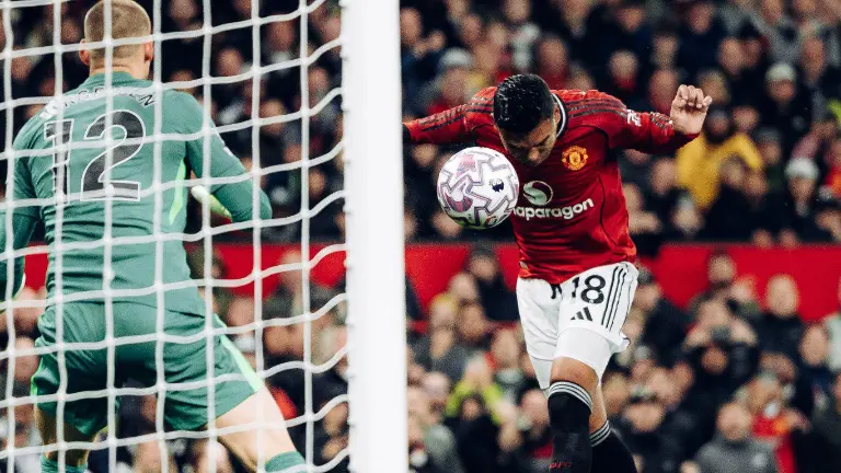 Casemiro anotó el gol que determinó la victoria del Manchester United.