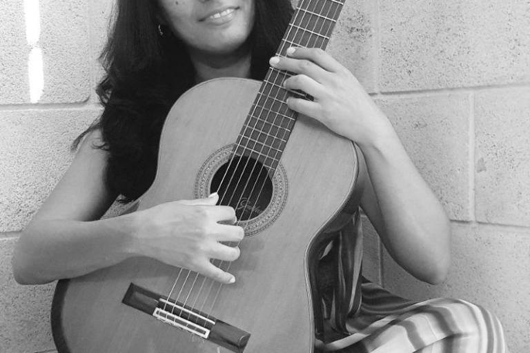 La guitarrista Ariadna Cuéllar tocará este viernes en el Centro Centenario