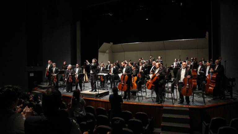 La Orquesta Sinfónica Sinaloa de las Artes ofreció un concierto dedicado al compositor ruso Tchaikovsky.