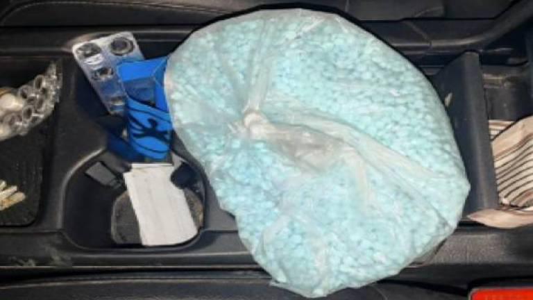 El Ejército Mexicano incauta 20 mil pastillas de fentanilo.