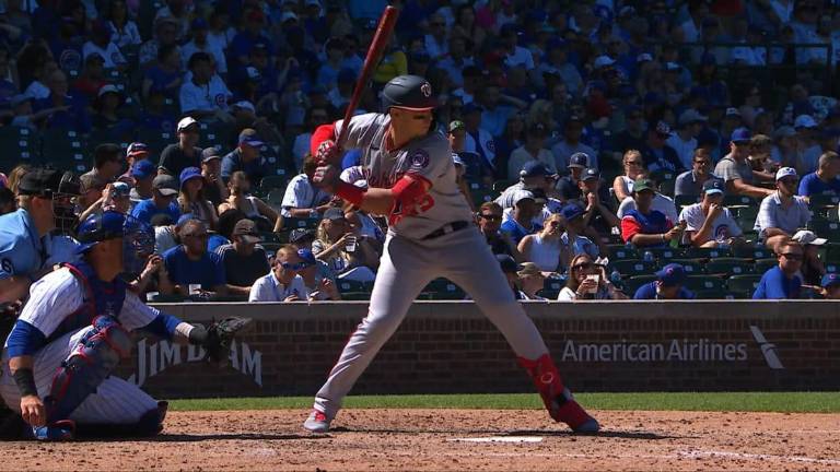 Joey Meneses sigue encendido con el madero.