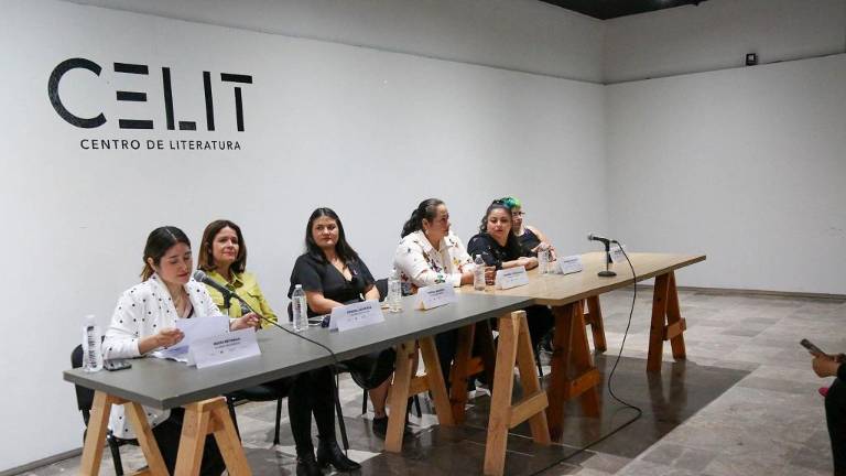 Se reúnen ‘Mujeres Irreverentes’ en conversatorio