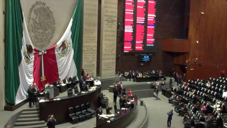 La reforma al Infonavit podría aprobarse este sábado.