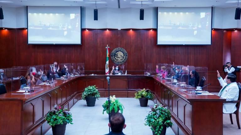 Mediante oficios se informó sobre el retiro de cuatro magistrados propietarios.