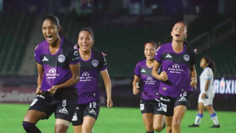 $!Alma López, defensa del Mazatlán Femenil, figura en el Once Ideal de la J12