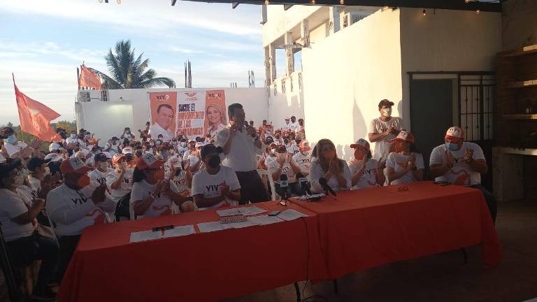 El candidato a Presidente Municipal Hugo Enrique Moreno Guzmán negó amenazas de muerte a su persona, pero confirmó que sus brigadistas han sido amedrentados