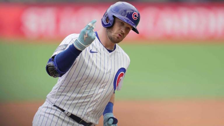Ian Happ pega dos cuadrangulares.