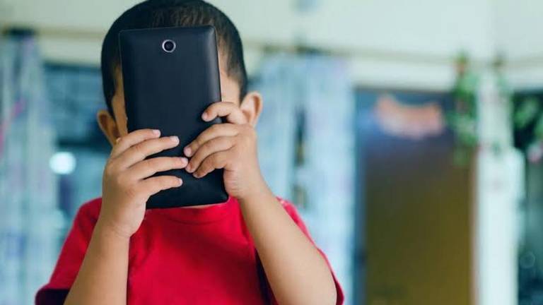 Exponen al Parlamento que Sinaloa es el segundo estado a nivel nacional que utiliza más los teléfonos celulares, respecto a su población total.