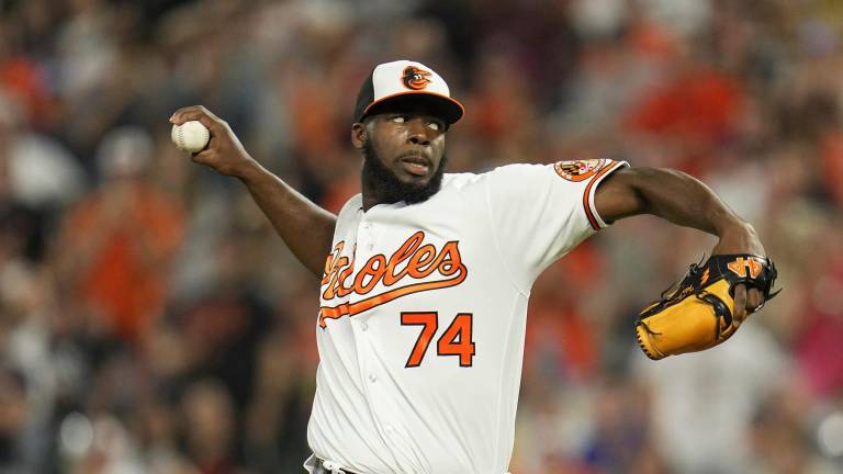 Félix Bautista se rehabilita de la cirugía Tommy John.