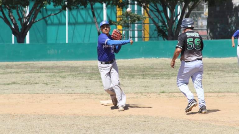 Administrativos vencen a Cactus-Faciso en la Liga Intersindical de la UAS