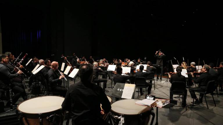 La Orquesta Sinfónica Sinaloa de las Artes durante el concierto.