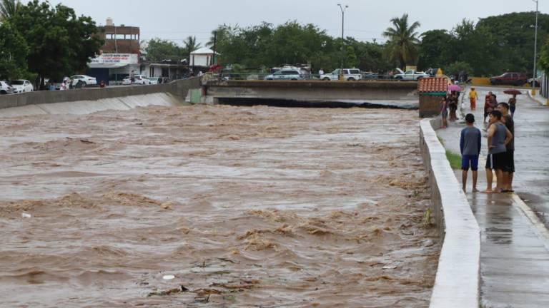$!Huracanes Nora y Pamela dejan 2 mil 300 damnificados en Mazatlán: Bienestar Social