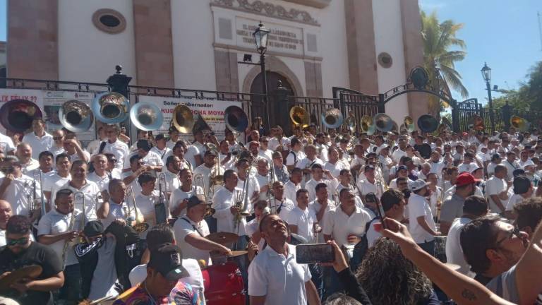 Más de 250 músicos se unen por un llamado a la paz en Culiacán.