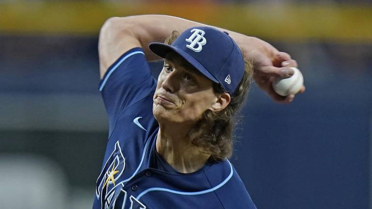 Tyler Glasnow estaría por entrar al quirófano y con ello, quedaría descartado para el resto de la temporada.