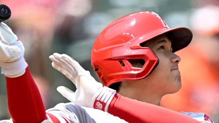 Shohei Ohtani pega jonrón en el primer inning.