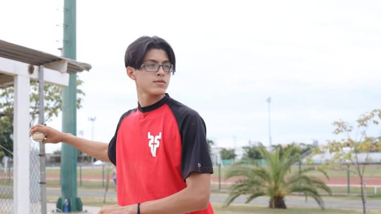 $!Santiago Contreras se convierte en Primera Firma de Venados de Mazatlán