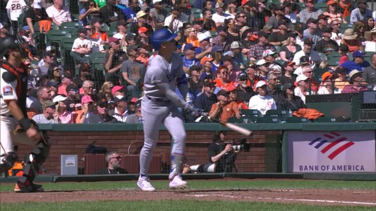 Kike Hernández regresa a Dodgers.
