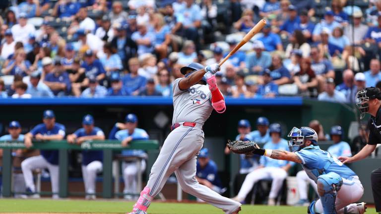Los Azulejos amarraron su presencia en octubre, tras lograr la victoria ante los Reales en Kansas City