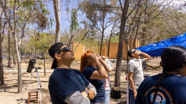 Es necesario utilizar filtros adecuados para proteger los ojos durante el eclipse solar: investigador