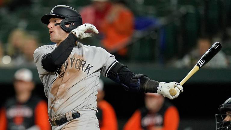 Josh Donaldson se va al hule.