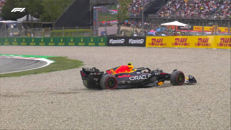 Sergio Pérez se salió de la pista en la Q2.