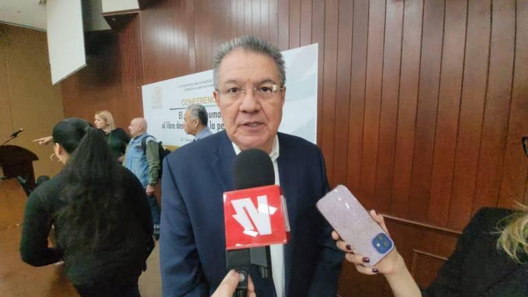 Capacita CEDH a policías de Mazatlán tras quejas de la ciudadanía por abuso