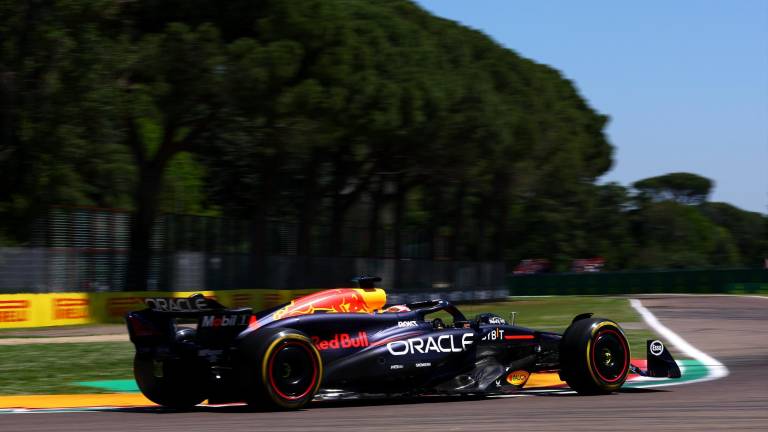 Diferentes destinos tuvieron los pilotos de Red Bull en la clasificación del sábado.