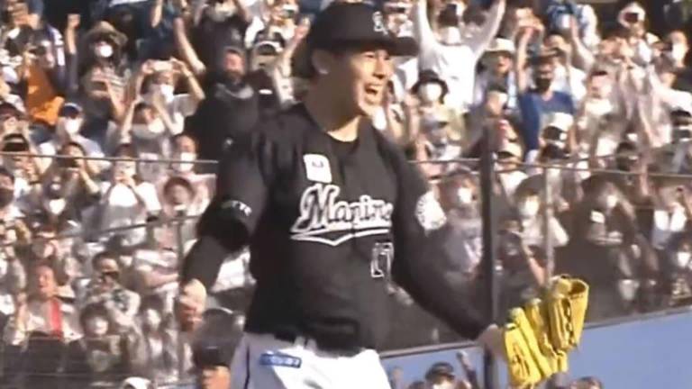 Roki Sasaki maravilla a sus 20 años de edad.