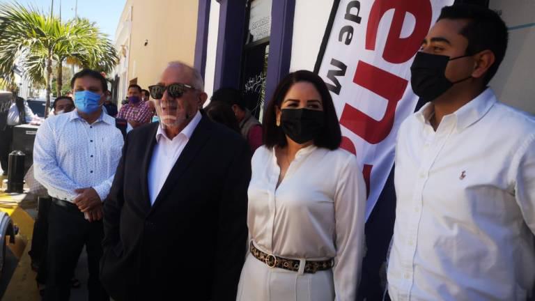 $!El Alcalde con licencia de Mazatlán, Luis Guillermo Benítez Torres buscará la reelección cobijado por el PAS y Morena.