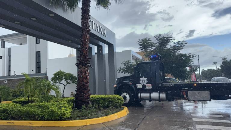 Elementos de seguridad montaron un operativo en el fraccionamiento Altana, al norte de Culiacán.
