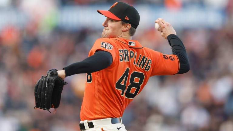 Ross Stripling llega a los Atléticos desde los Gigantes.