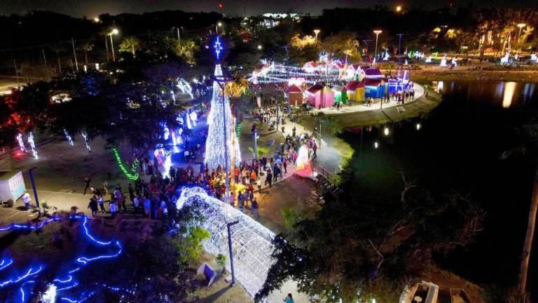 La Villa Navideña ofrecerá juegos mecánicos y pista de hielo.