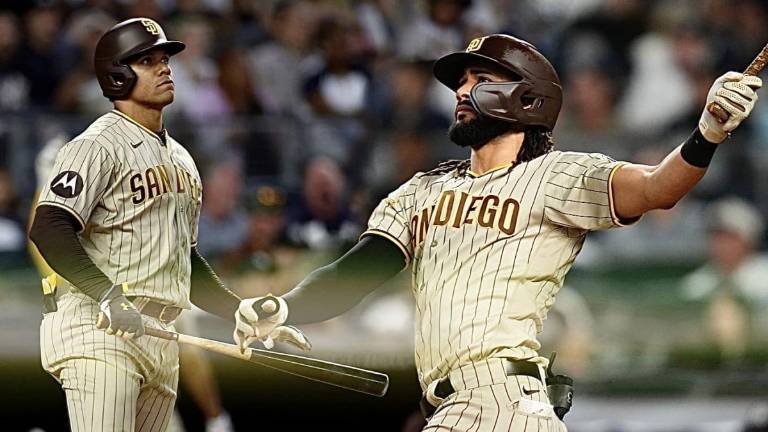 Los Padres mandan en el Bronx con truenos de Soto y Tatis Jr.