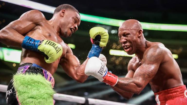 Errol Spence Jr. obtiene su tercer cetro Welter tras vencer a Yordenis Ugás
