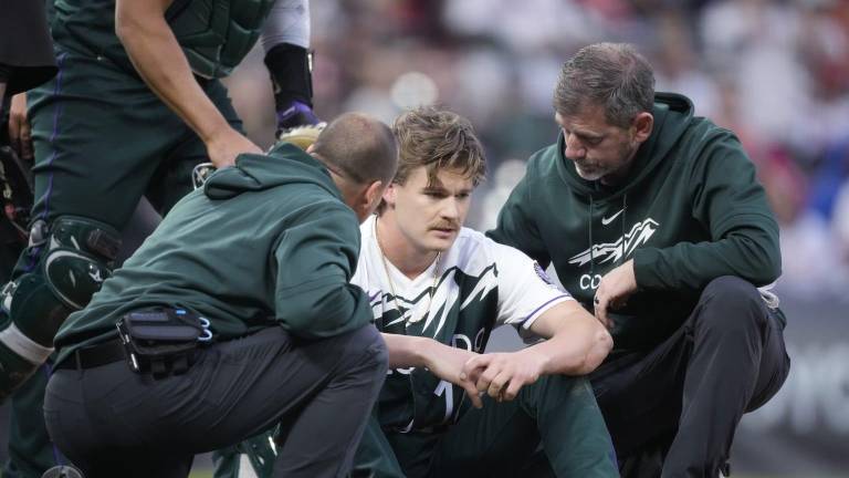 Ryan Feltner sufrió una conmoción cerebral y fractura craneana.